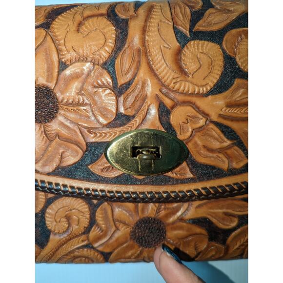 Vintage Hand Tooled Leather Hand Bag Floral Leaf Pattern - Picture 8 of 9